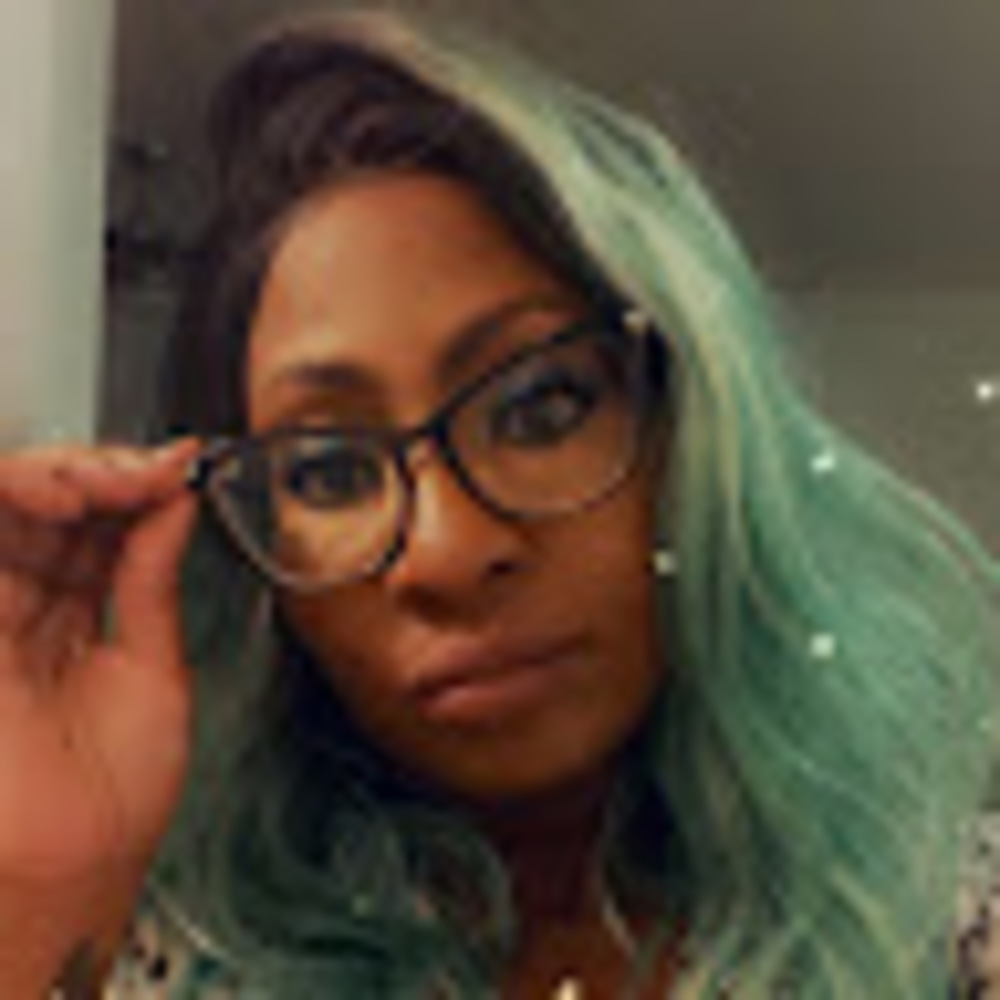 Meet your Posher, Peachy